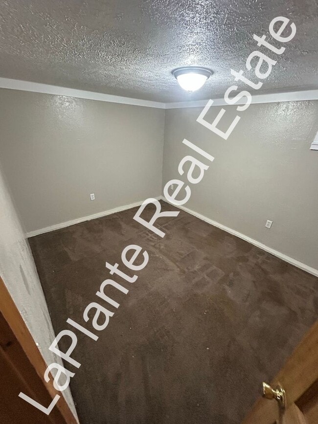 Building Photo - 3510 Wallwerth Dr