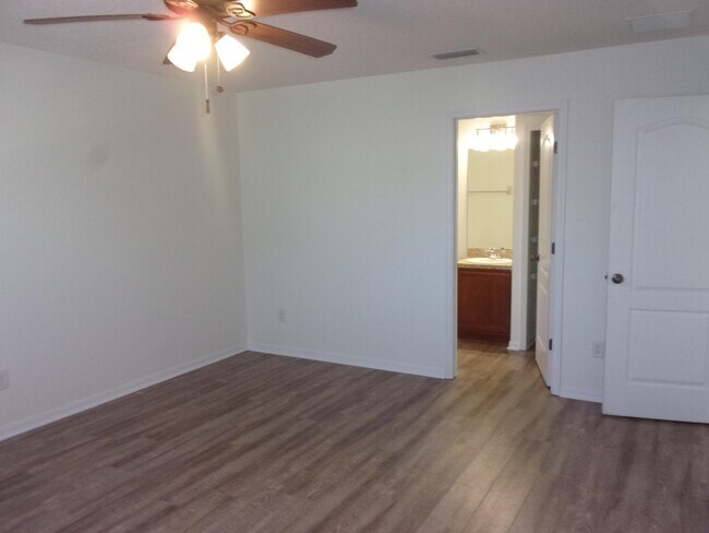 Building Photo - 274 Syrah Way
