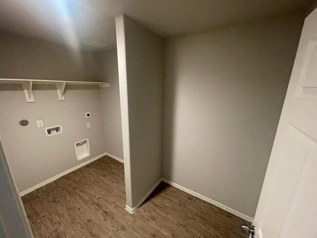 Building Photo - 14550 Breezy Orch Trail