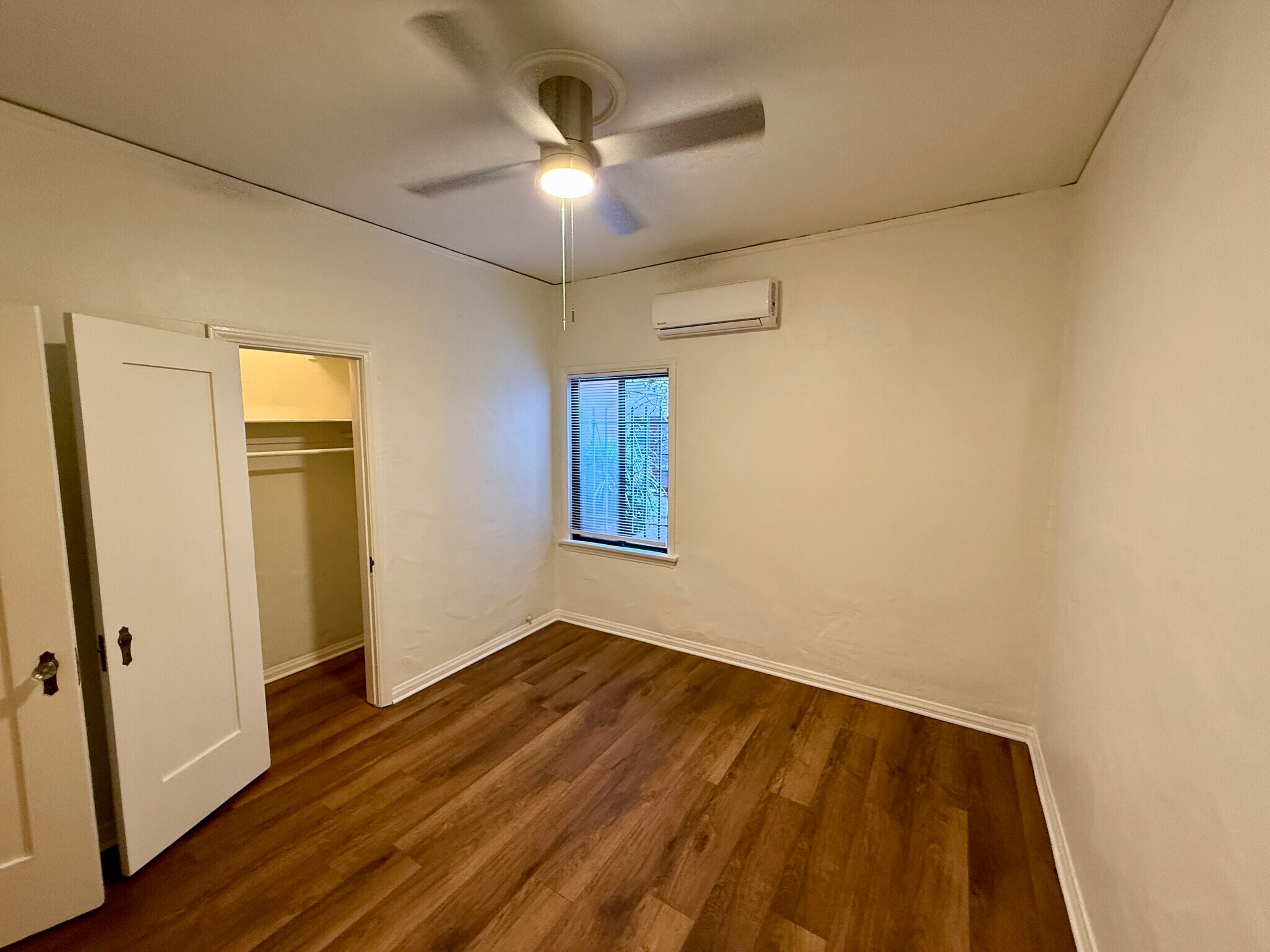 Building Photo - 840 Huntley Dr