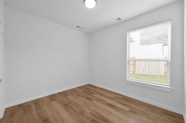 Building Photo - 109 Morning Nook Ct