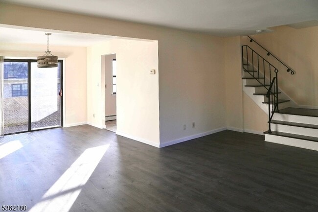 Building Photo - 768 Springfield Ave