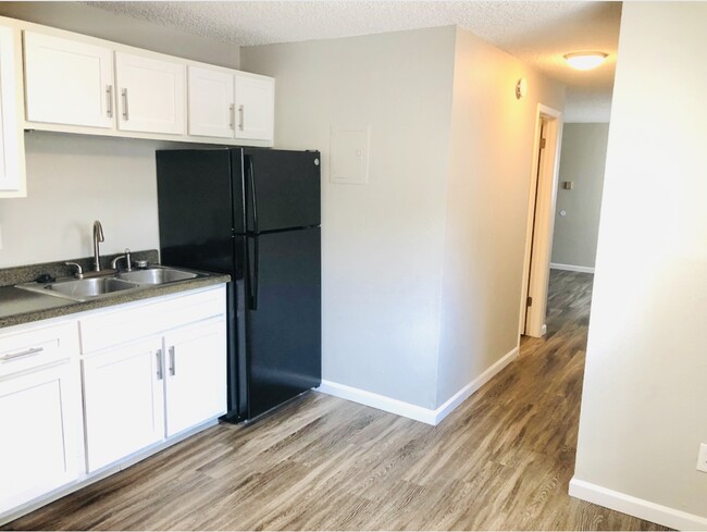 502-104 2 - Prentice Place