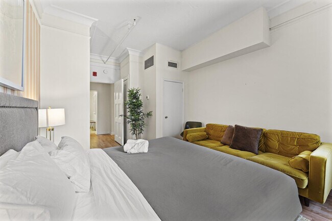 Building Photo - 60-62 Boylston Street-SI FL1-ID1240417P