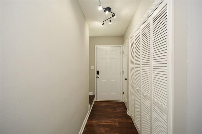 Building Photo - 4544 Coopers Creek Pl SE