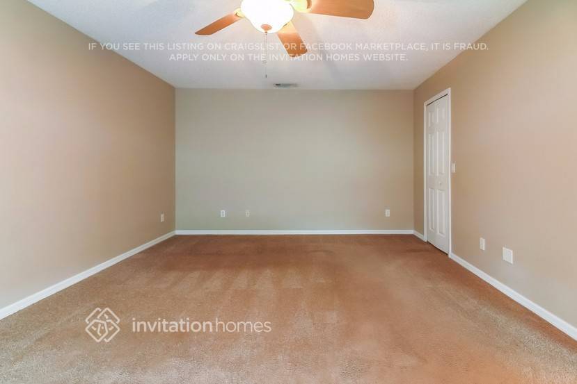 Building Photo - 3544 SW Hale St