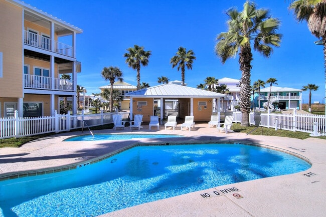 Building Photo - 140 Royal Sands Blvd