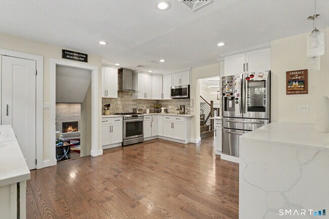 Building Photo - 116 Beechwood Ln