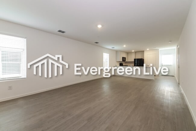 Building Photo - 2125 Sulky Ln