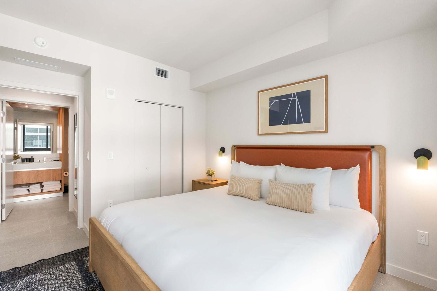 Building Photo - 11 NE 6th St