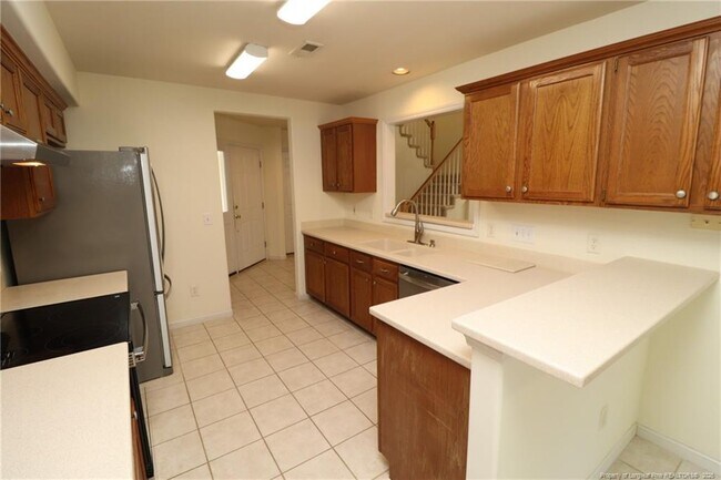 Building Photo - 10448 Neland St