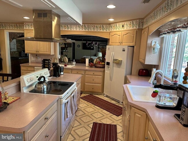 Building Photo - 600 Glenside Rd