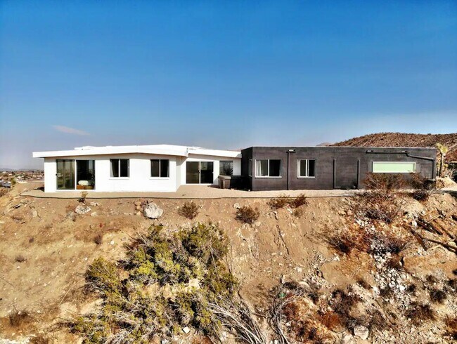Building Photo - 57710 Piute Trail