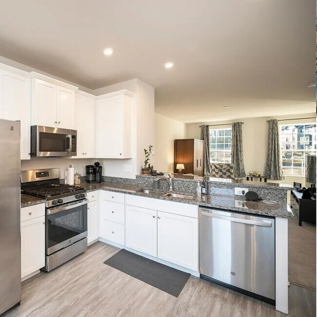 Building Photo - 1107 Rampart Dr