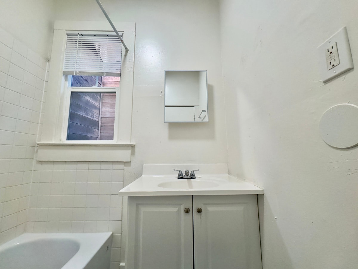 Building Photo - 3641 West St