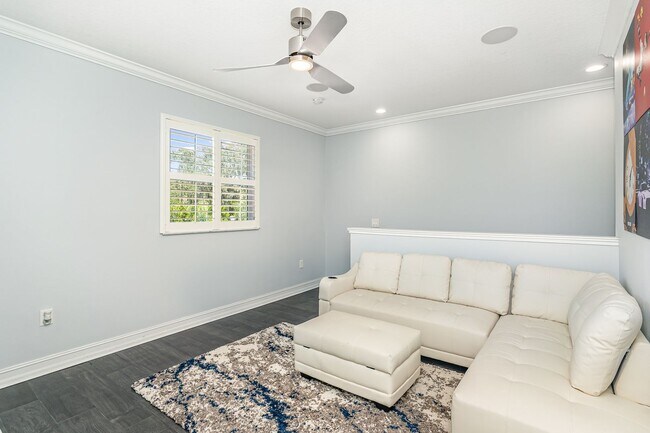 Building Photo - 1430 Isabella Dr