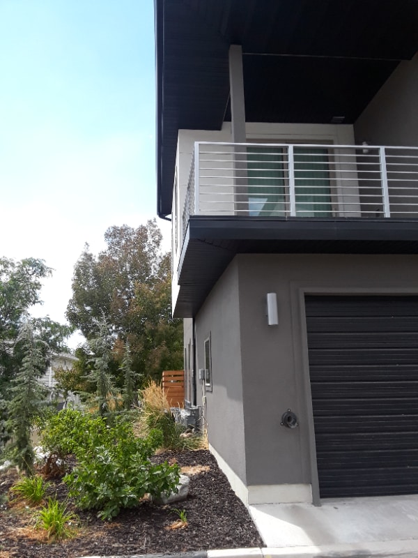 Building Photo - 2179 525 W