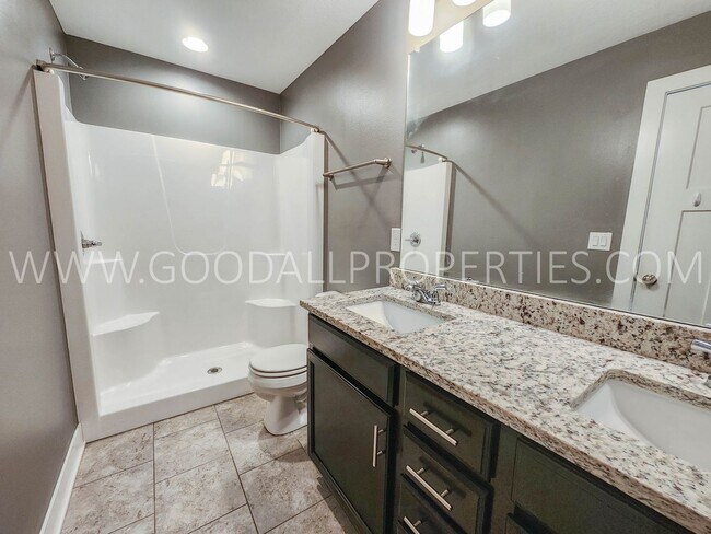 Building Photo - A Must See 4 Bedroom 3.5 Baths in Norwalk with a 3 Car Garage!!!