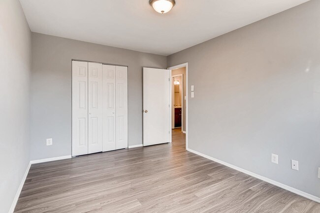 Building Photo - 1347 Harford Square Dr