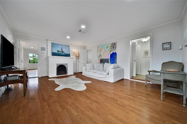 Building Photo - 1635 Althea Dr