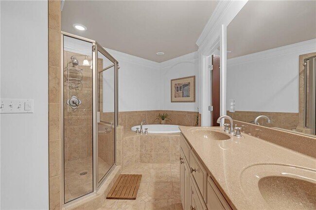Building Photo - 2614 Long Pointe