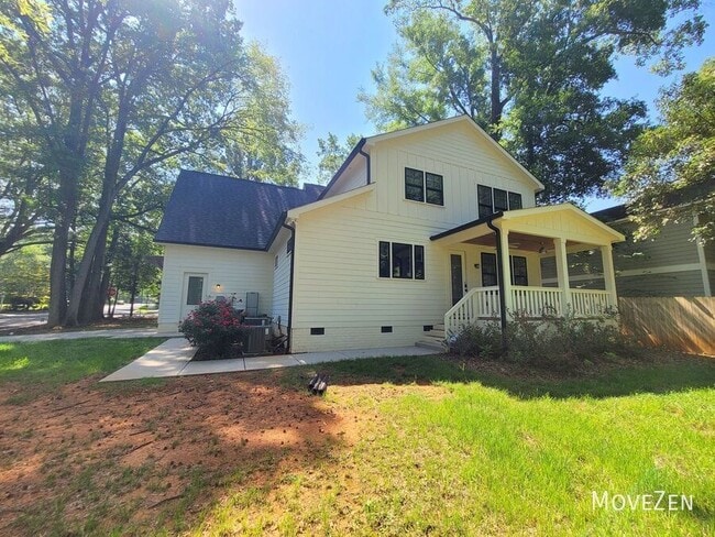 Building Photo - 1265 Pinecrest Ave