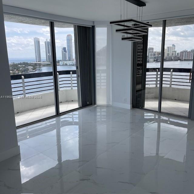 Building Photo - 3530 Mystic Pointe Dr