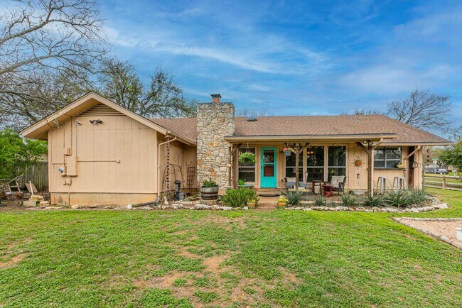 Building Photo - 302 S Mt Rushmore Dr