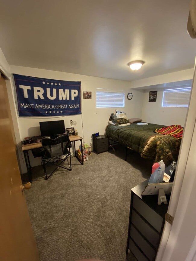 Building Photo - 486 W 100 N