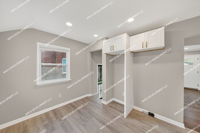 Building Photo - Fully Renovated 3-Bedroom Brick Home in Detroit!