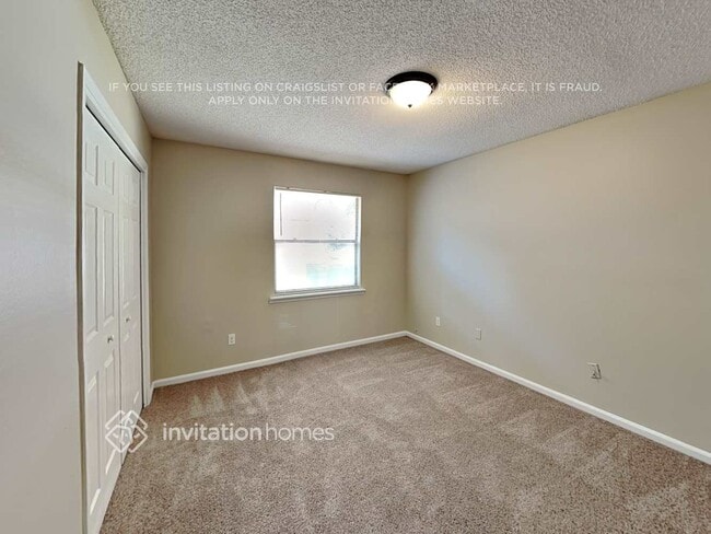 Building Photo - 12281 Autumnbrook Trail E