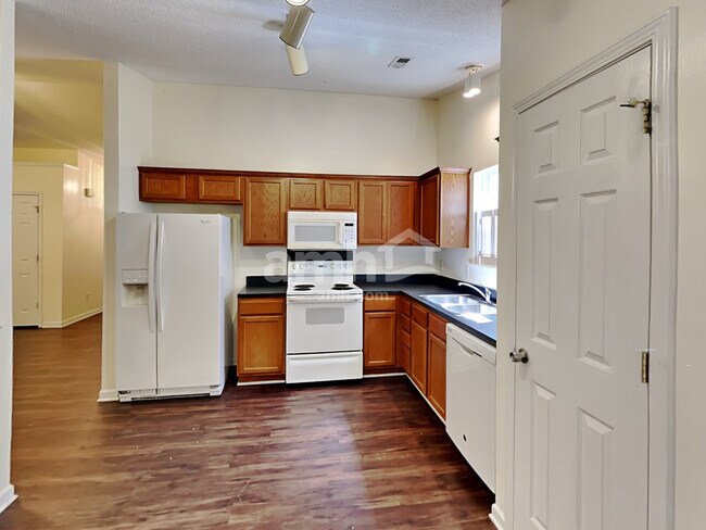 Building Photo - 4335 Bubbling Brook Ct