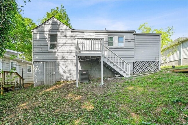 Building Photo - 360 Betsy Ave SW