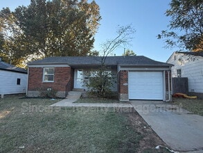 Building Photo - 517 S Midwest Blvd