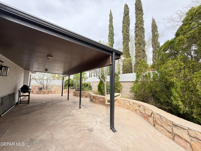 Building Photo - 11109 Pink Coral Dr