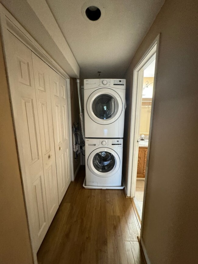 Building Photo - Spacious 3-Bedroom 3 Bath Condo on Ascutney Mountain – Nature at Your Doorstep