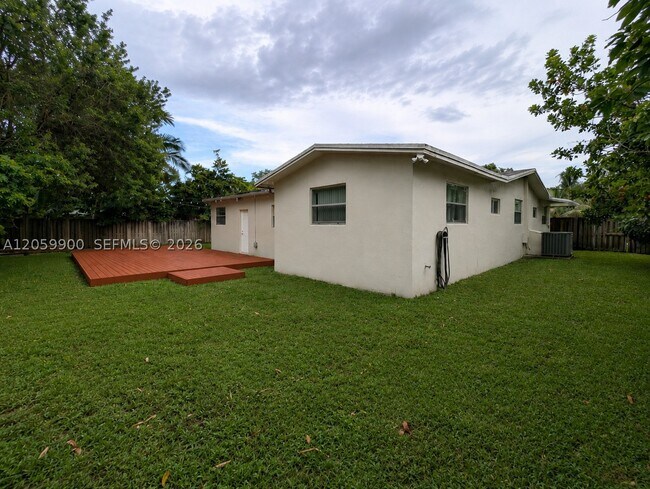 Building Photo - 5821 NW 12th St