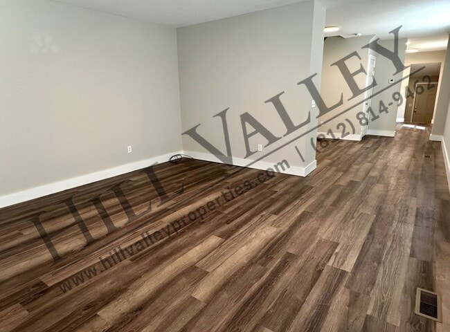 Building Photo - Two Bedroom Home, Close to Downtown/ISU Campus