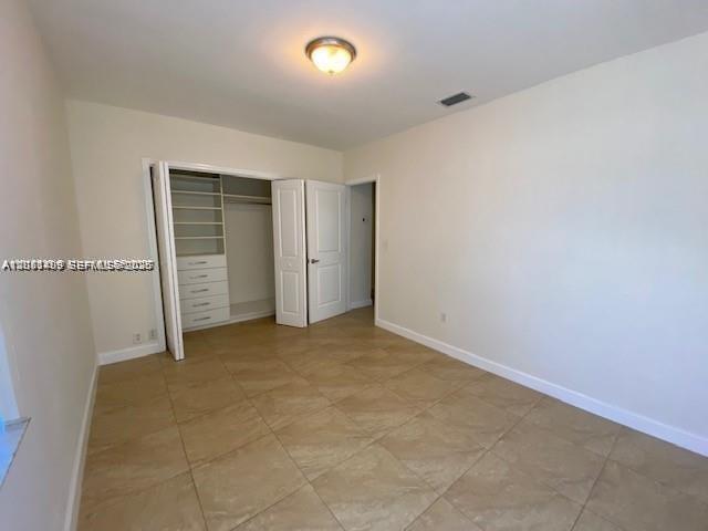 Building Photo - 4038 SW 9th Terrace