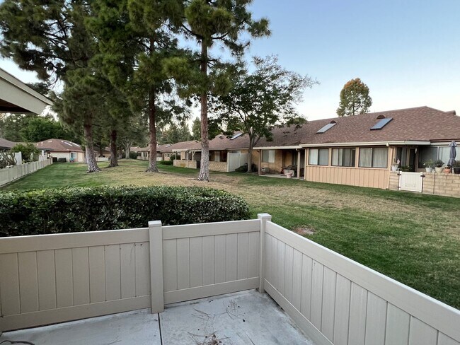 Building Photo - Beautiful Coronado II for Rent