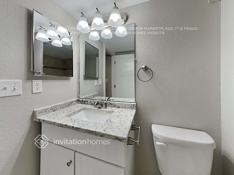 Building Photo - 9455 Brisco Ct