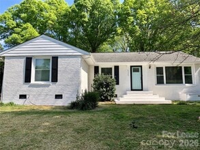 Building Photo - 4925 Vincent Ln