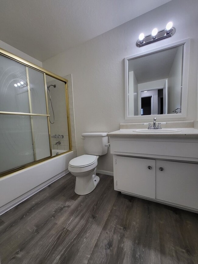 Building Photo - 4993 August Dr