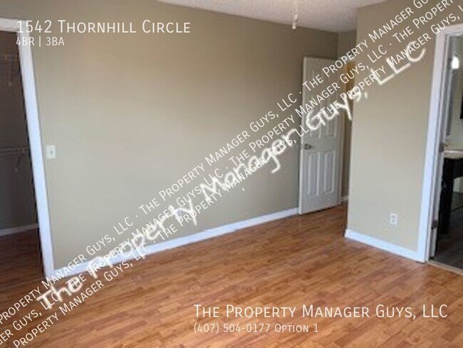 Building Photo - 1542 Thornhill Cir