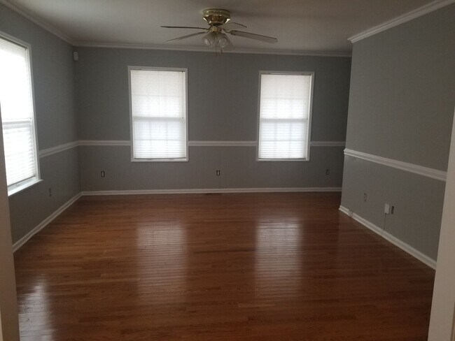 Building Photo - 3 Bedroom Single Family Home in Knightdale