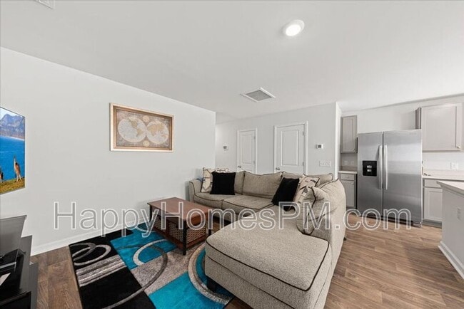 Building Photo - 4698 Palm View Cir