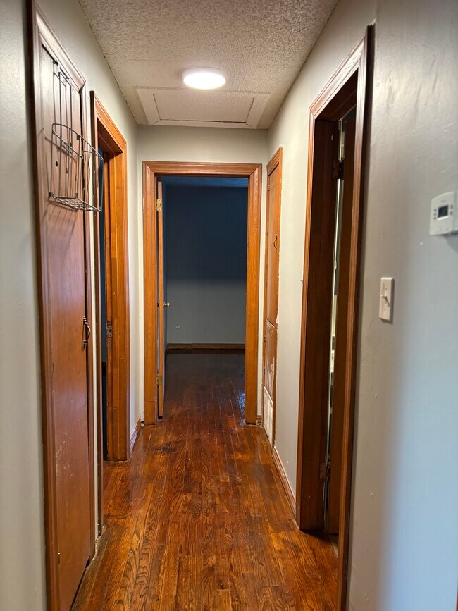 Building Photo - 1421 E Lockheed Ct