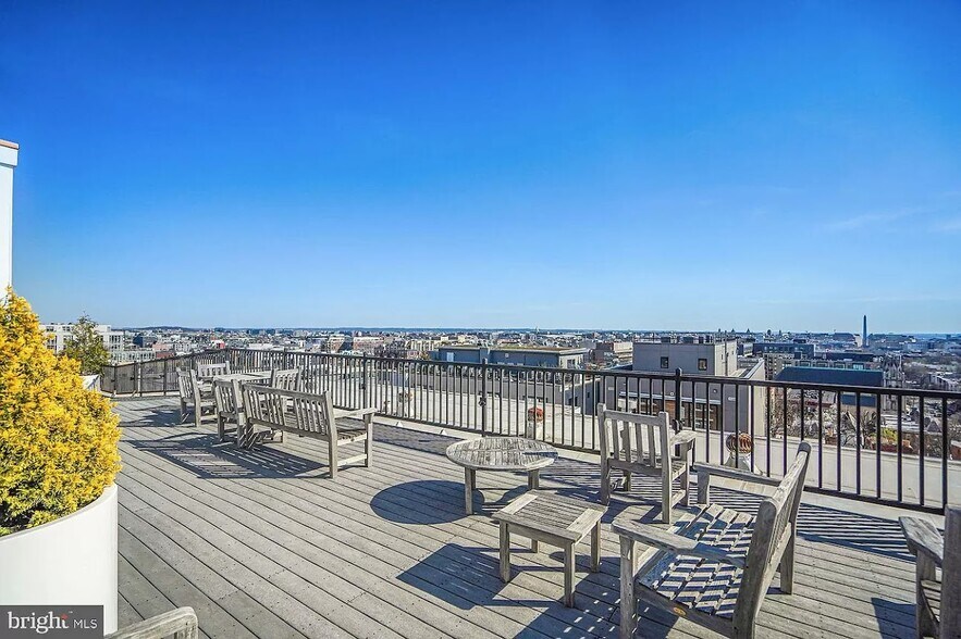 Building Photo - 1451 Belmont St NW