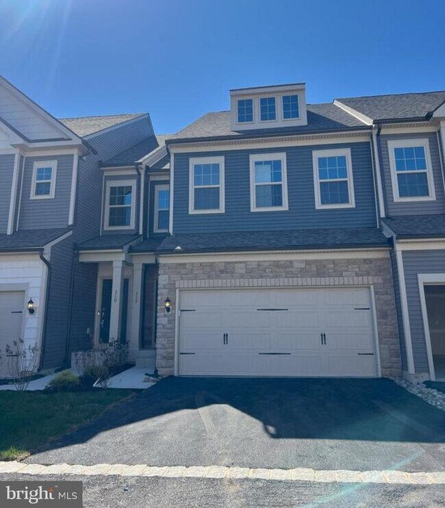 Building Photo - 312 Milton Stamp Dr