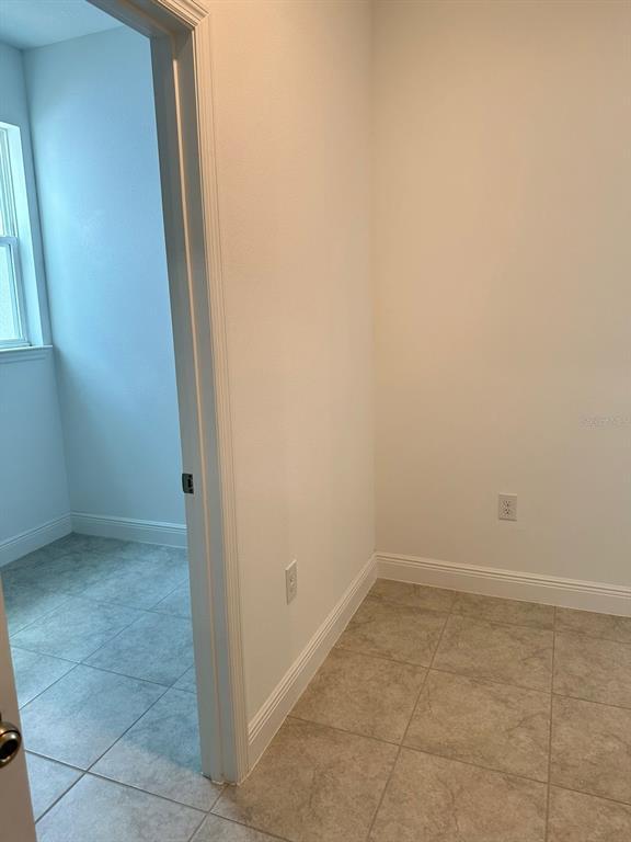 Building Photo - 19044 Blueleaf St